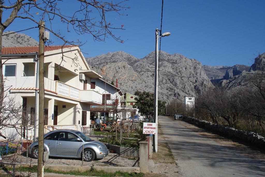 Apartments Cico Starigrad Paklenica Bagian luar foto