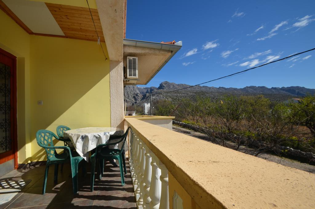 Apartments Cico Starigrad Paklenica Bagian luar foto