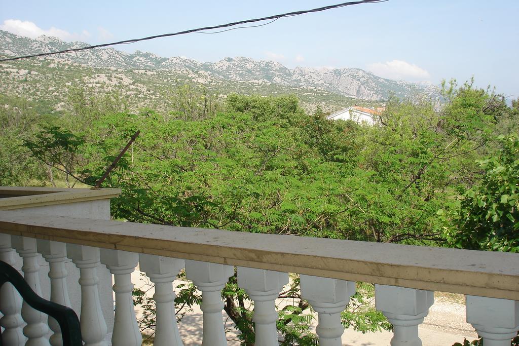 Apartments Cico Starigrad Paklenica Bagian luar foto